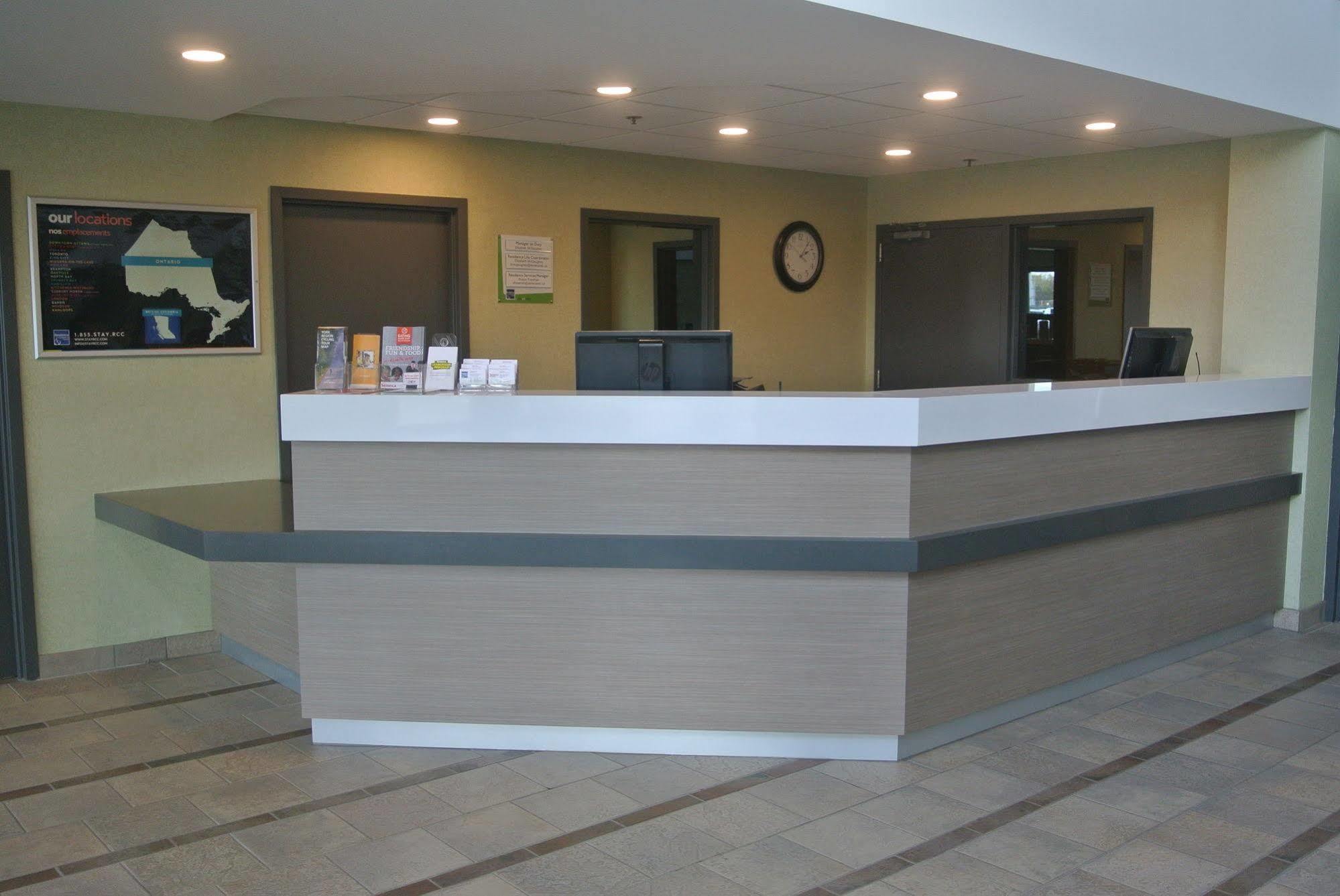 Residence & Conference Centre - King City Екстериор снимка